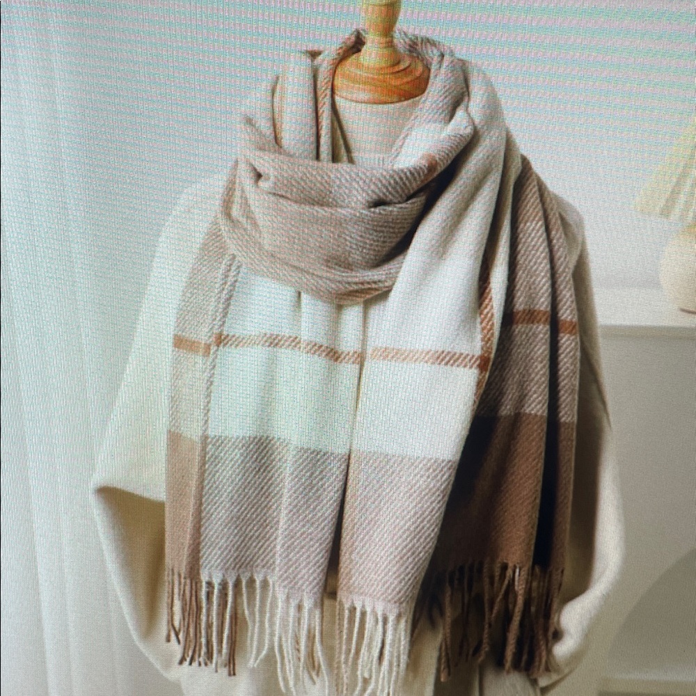 Elegant Cream and Brown Scarf